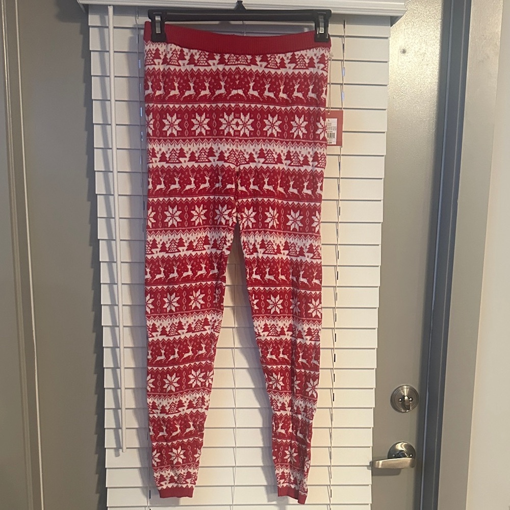 ☀️BOGO Item Mossimo Supply Co. Red and White Festive Knit Pajama Leggings☀️